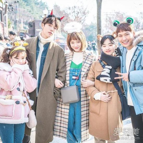 《举重妖精金福珠》剧组