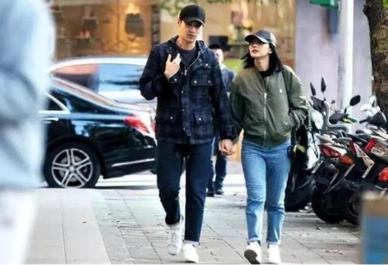 赵又廷高圆圆街拍