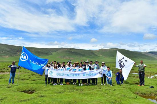 兰芝三江源水资源保护公益行团队合影