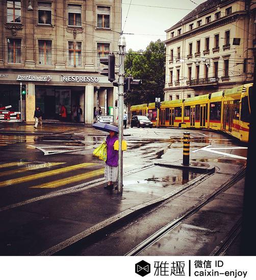 到达巴塞尔恰逢下雨，城市别有一番风味。