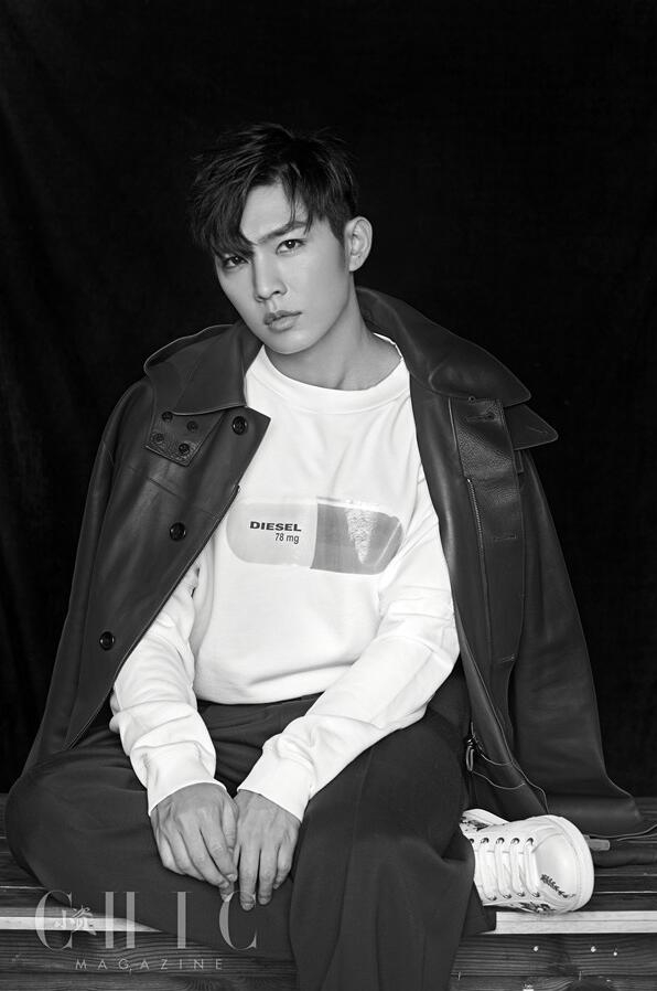 炎亚纶黑白大片低调唯美