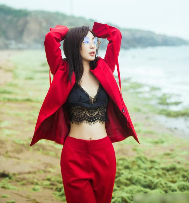 李菲儿