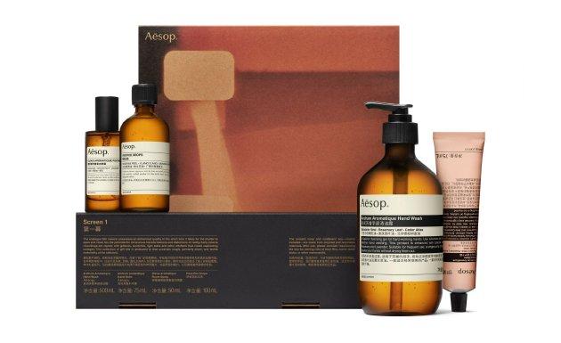 第一幕-Aesop Kits Gift Kits 2024-25 Screen 1 CN with Product x2 C