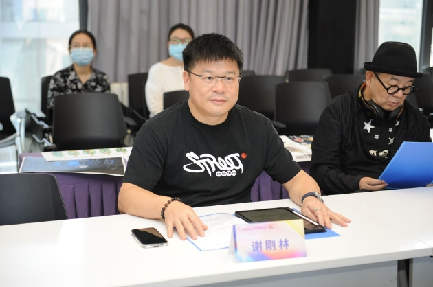 鸿星尔克服配商品研发中心总监谢刚林先生在初评会上致辞