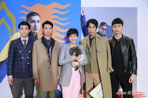 连卡佛大中华区副总裁Irene Lau刘玉英女士与模特