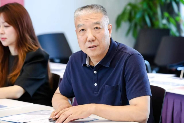 中国服装设计师协会专职副主席杨健先生在初评会上致辞