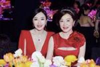 林青霞秦岚同框 到底谁才是最美琼女郎