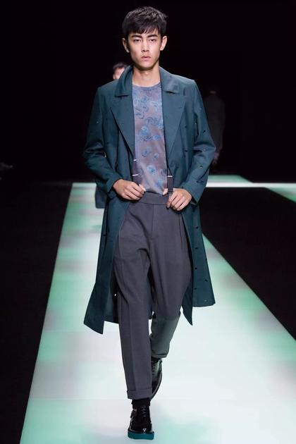 Emporio Armani 2016春夏男装秀上的纪凌尘