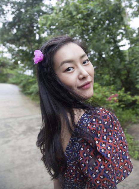 淡妆刘雯
