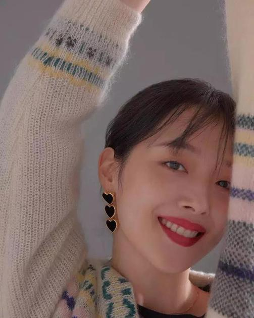 雪莉雀斑妆