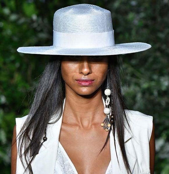 JONATHAN SIMKHAI 2019春夏系列秀场