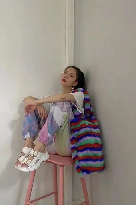 宋妍霏