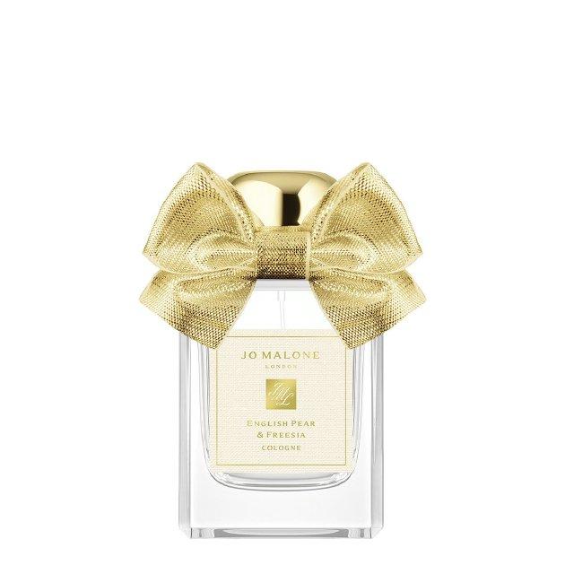 25A02_Christmas-Classic_Cologne-English-Pear-Freesia_50ml_1200x1200_Social_72dpi_OnWhite