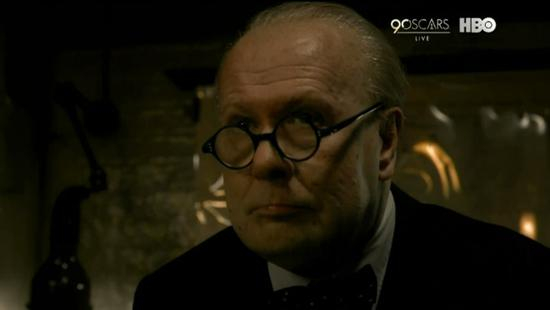 加里·奥德曼在剧中的扮相