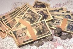 日元兑美元跌至24年新低，投资者转向风险较高的资产