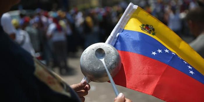 委内瑞拉近四年首次公布GDP 去年第三季同比