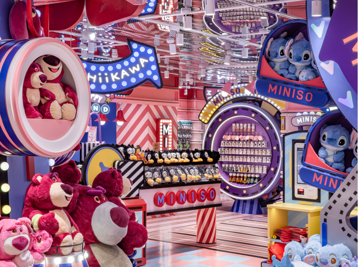 （上海MINISO LAND全球壹号店）