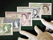 最惨货币：英镑闪崩隔夜狂泻5% 跌至35年以来最低位