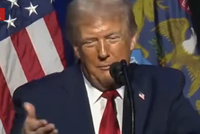 特朗普演讲“搞怪”，发出长串怪声，称拜登“让很多罪犯进入美国”