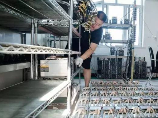 探访最大比特币矿厂:鄂尔多斯会再度冷寂吗?