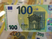 欧洲央行维持其超宽松货币政策不变，欧元无明显波动