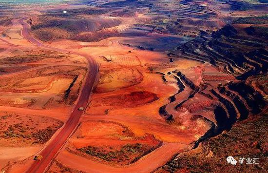 哈默斯利（Hamersley）铁矿区一角
