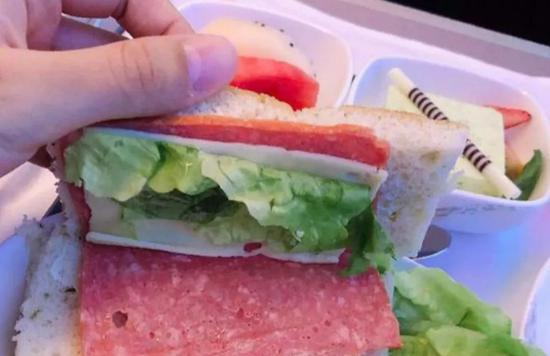 ▲以前的主食正餐被三明治替代。图片来源：飞客茶馆网友
