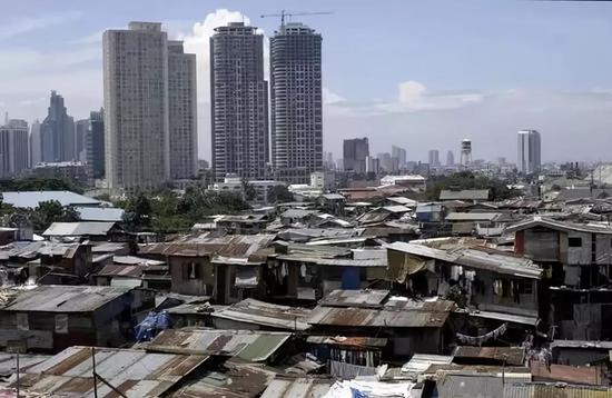 菲律宾马尼拉的马卡蒂经济区，是在线博彩公司的聚集地