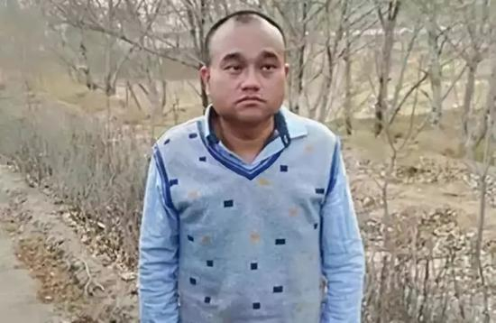 2018年4月17日，谭秦东被取保候审，走出凉城县看守所