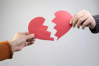 天迈科技明天上会如何解释频繁补血 以及预测术？