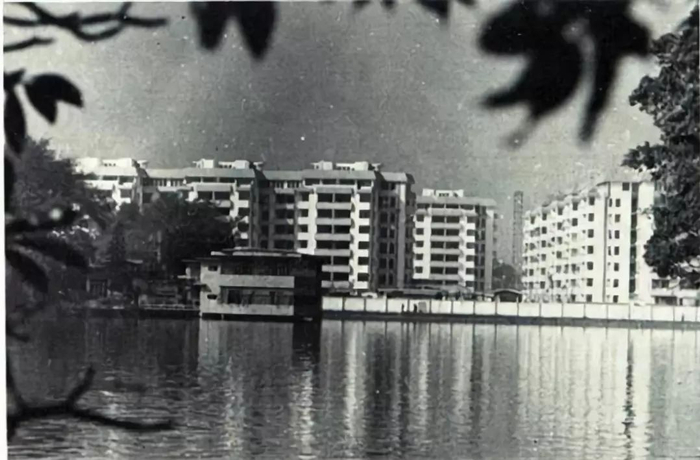 　　全国首个商品房广州东湖新村