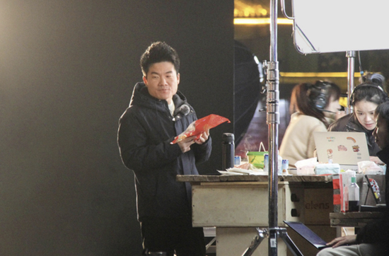 董宇辉外景直播