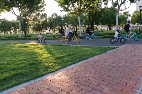 　（图片来源：人民网）