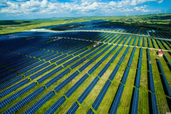 中国能建参与设计建造的河北张北国家风光储输示范工程，世界上规模最大的可再生能源项目