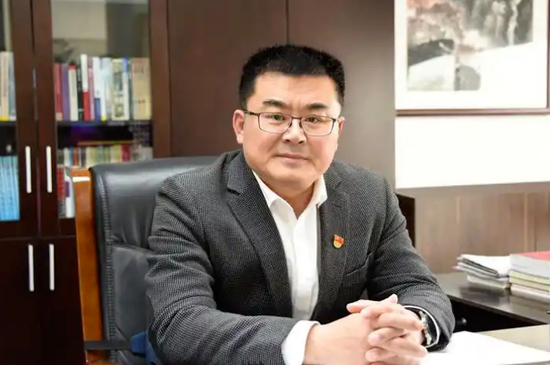 图中人物系 刁玉新