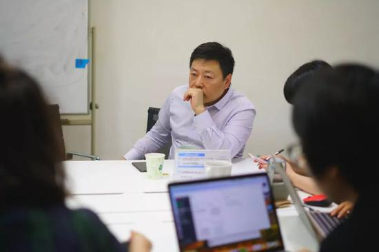 年后王局同编导们一起开《局面》选题会