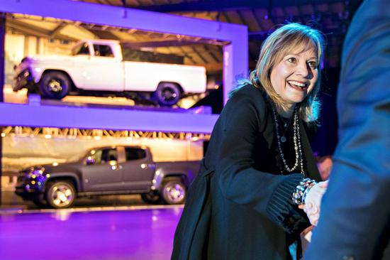 今年1月，通用汽车CEO玛丽·巴拉参加底特律车展。摄影师：Andrew Harrer 。图片来源：Bloomberg via Getty Images