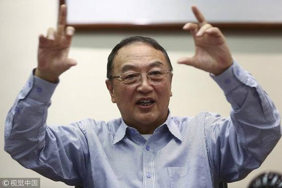 2013年11月13日，柳传志在联想佳沃座谈会上谈农业。©视觉中国