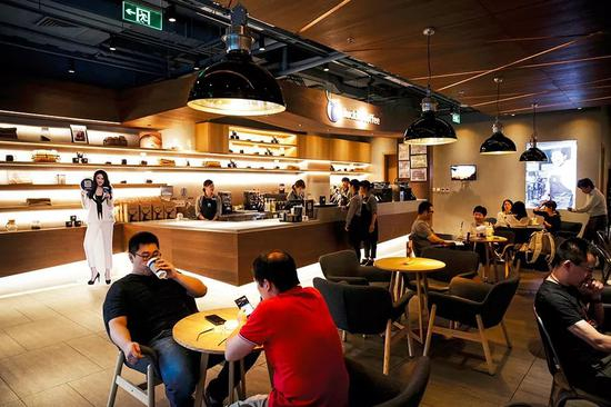 　瑞幸咖啡门店。