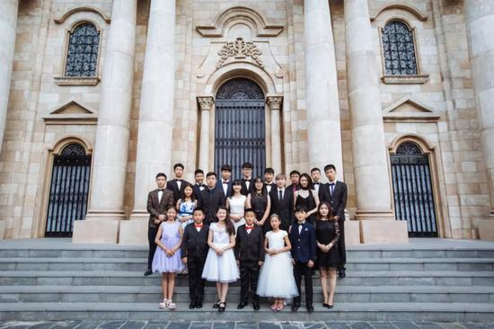▲ “承礼学院”2016年青少年学员深圳合影