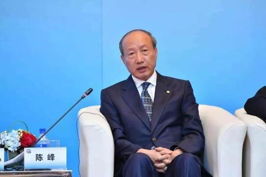 （现任海航集团董事局董事长陈峰 ）