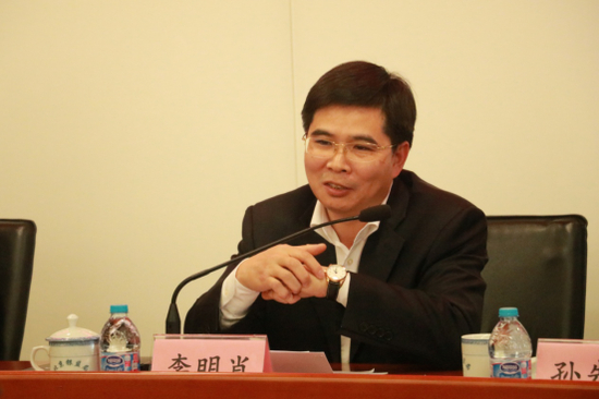 北京银保监局党委书记 李明肖