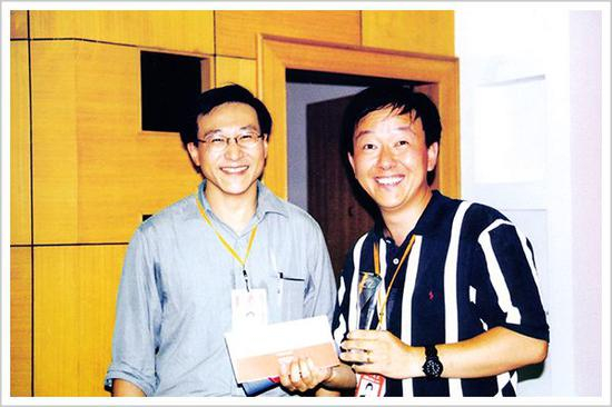 ▲2002年12月，公司实现全年盈利一块钱的目标