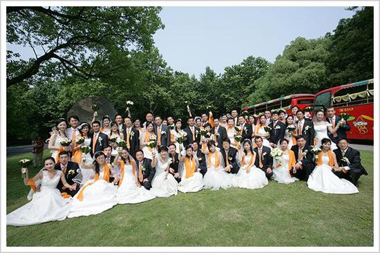 ▲2007年5月10日，阿里巴巴集团集体婚礼