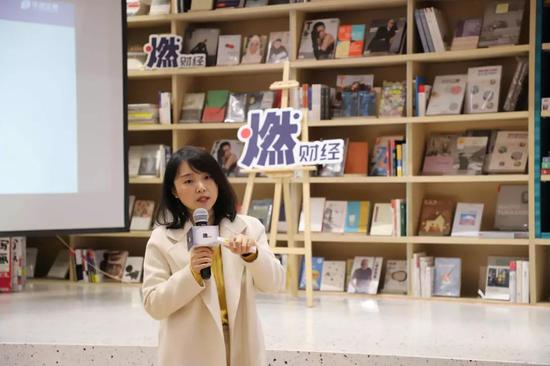 　华创证券海外科技互联网研究员 靳相宜