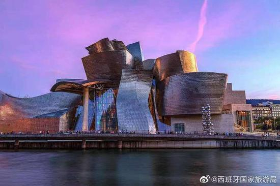 毕尔巴鄂古根海姆博物馆