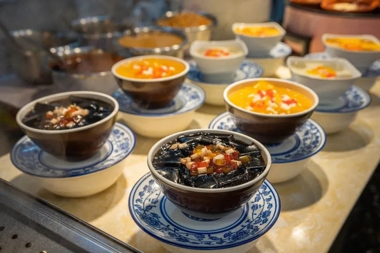 一代“顶流”还是成为了时代的眼泪