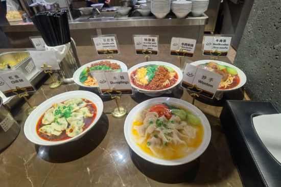 天府国际机场贵宾厅配备的餐食。 &nbsp;招商银行APP截图