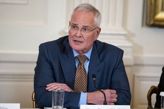 当地时间1月9日，埃克森美孚CEO达伦·伍兹在白宫会议上发言 IC photo