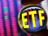 国家队卖出多只宽基ETF，基金涌入AI赛道